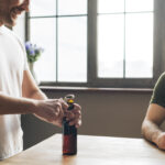 Bebedores frequentes entre homens: por que o consumo é maior e quais são os principais riscos