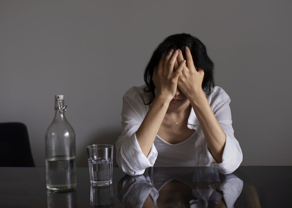 Por que a mortalidade feminina relacionada ao álcool avança de forma mais rápida