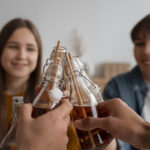 Consumo de álcool na adolescência: por que o início precoce representa tantos riscos